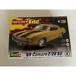 Revell #1959 '69 Camaro Z/28 SS Snap Tite 1/25 Scale Plastic Model Kit